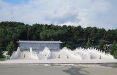 一面墙，一道景：九龙照壁浮雕景墙的诗画之美